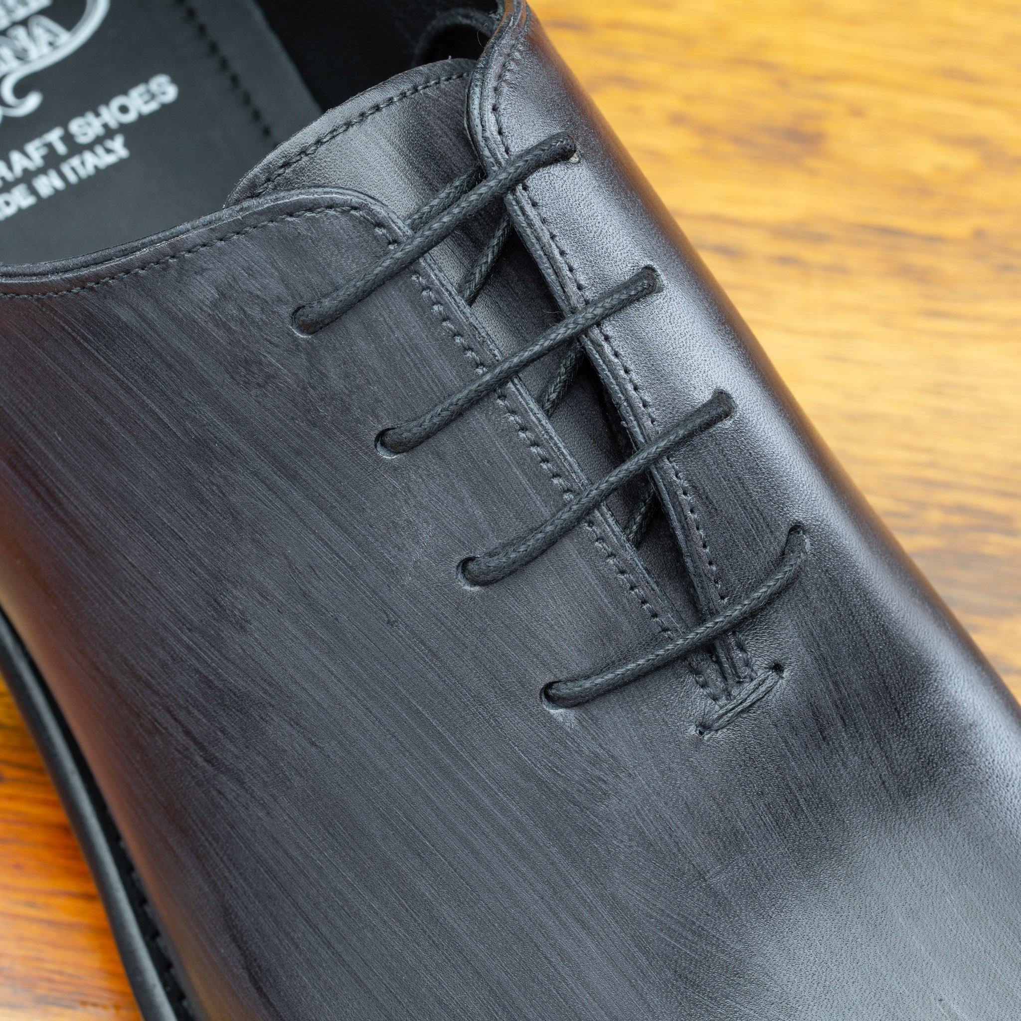 Up close picture of the 4 eyelet of 4633 Calzoleria Toscana Grey Wholecut Balmoral 